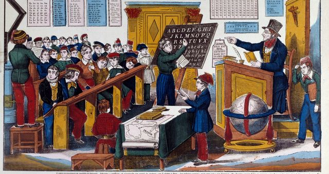 Une ecole d'enseignement mutuel introduit en France vers 1815. Gravure du 19ème siècle Paris, musée Carnavalet ©AFP - Photo Josse / Leemage 